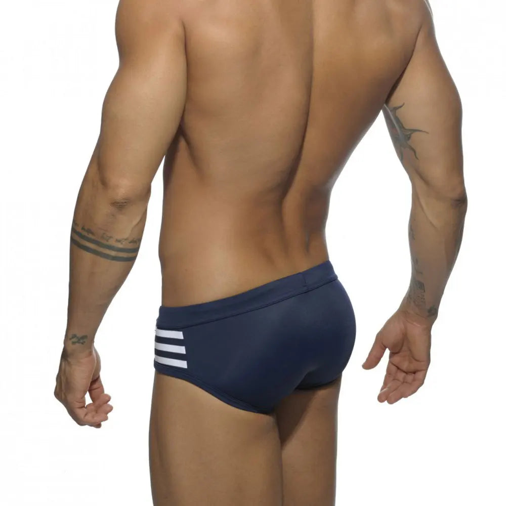 Summer Mens Swimwear Sexy Low Waist Quick Dry Swimming Briefs Pouch Pad Bathing Swimsuit Fashion Male Sport Beach Surfing Trunks